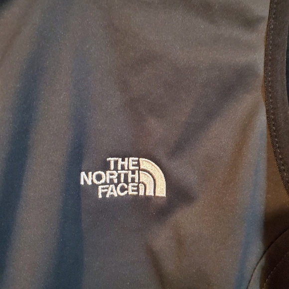 The North Face lightweight vest - Picture 3 of 12